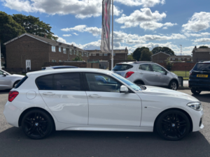 2015 BMW 1 Series 1.5 118i M Sport Hatchback 5dr Petrol Manual Euro 6 (s/s) (136 Ps) in White — image 3