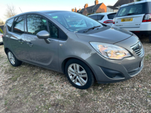 2011 Vauxhall Meriva 1.7 Cdti Se in Brown — image 3