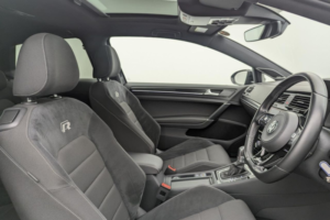 2019 Volkswagen Golf 2.0 Tsi R Hatchback 3dr Petrol DSG 4motion Euro 6 (s/s) (300 Ps) in Black — image 3