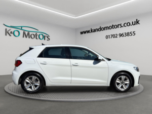 2021 Audi A1 1.0 Tfsi 25 Technik Sportback Euro 6 (s/s) 5dr in White — image 3