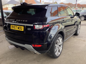 2017 Land Rover Range Rover Evoque 2.0 Sd4 Autobiography Auto 4WD Euro 6 (s/s) 5dr in Black — image 4