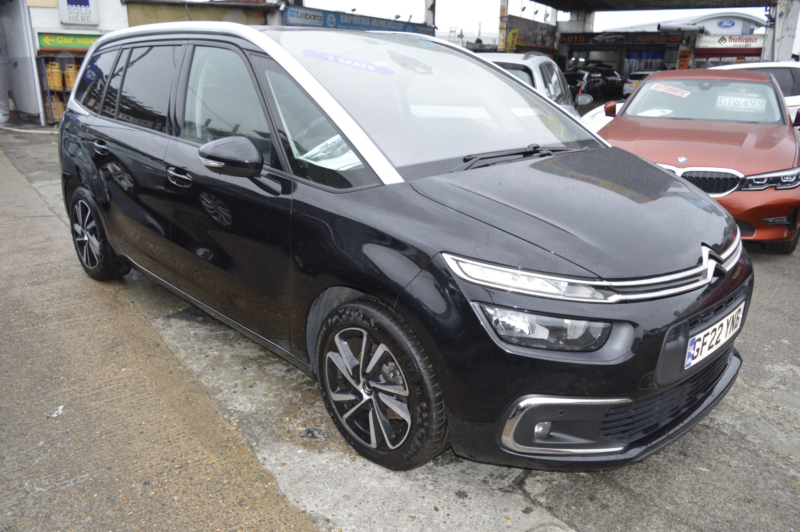 2022 Citroen Grand C4 Spacetourer 1.2 Puretech Sense in Black — image 1