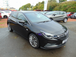 2019 Vauxhall Astra 1.4 I Turbo Griffin * Mot September 2027 * Finance Available * Free 6 Months Warranty * Free 6 Month in Black — image 3