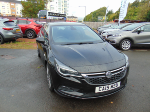 2019 Vauxhall Astra 1.4 I Turbo Griffin * Mot September 2027 * Finance Available * Free 6 Months Warranty * Free 6 Month in Black — image 4