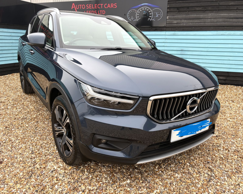 2019 Volvo Xc40 2.0 T4 Inscription Pro SUV 5dr Petrol Auto AWD Euro 6 (s/s) (190 Ps) in Blue — image 1