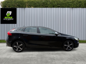 2016 Volvo V40 2.0 R-Design D2 in Black — image 2