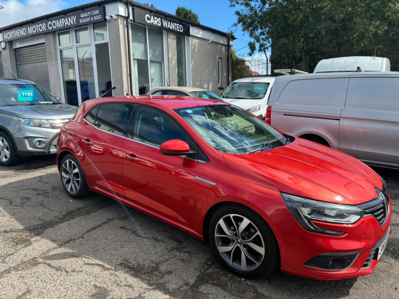 2016 Renault Megane 1.5 Dci Dynamique S Nav Hatchback 5dr Diesel Manual Euro 6 (s/s) (110 Ps) in Red — image 1