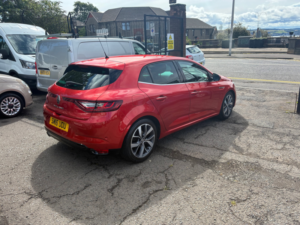 2016 Renault Megane 1.5 Dci Dynamique S Nav Hatchback 5dr Diesel Manual Euro 6 (s/s) (110 Ps) in Red — image 3