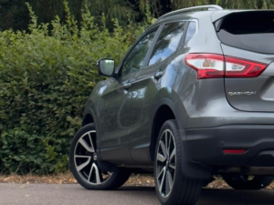 2017 Nissan Qashqai 1.6 Dci Tekna Xtron 2WD Euro 6 (s/s) 5dr in Grey — image 5