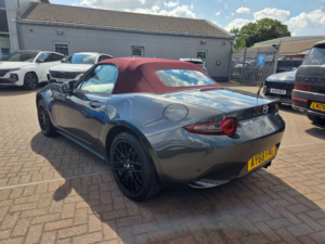 2018 Mazda Mx-5 2.0 Skyactiv-G Z-Sport in Grey — image 4