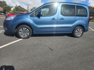 2015 Peugeot Partner Tepee 1.6 Hdi Tepee S 5dr in Blue — image 4