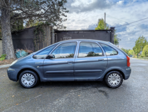 2009 Citroen Xsara Picasso 1.6 I 16v Desire in Grey — image 3