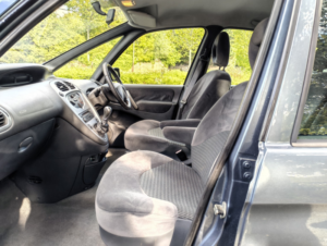 2009 Citroen Xsara Picasso 1.6 I 16v Desire in Grey — image 5