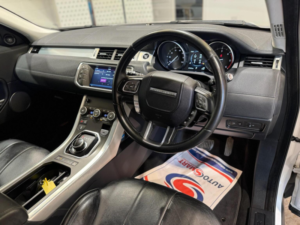2016 Land Rover Range Rover Evoque 2.0 Td4 Se Tech Auto 4WD Euro 6 (s/s) 5dr in White — image 2