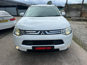 2013 Mitsubishi Outlander 2.2 Di-D Gx4 in White — image 4