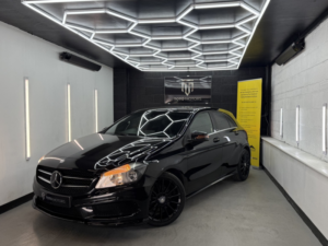 2014 Mercedes-Benz A Class 2.1 A200 Cdi Amg Sport in Black — image 6