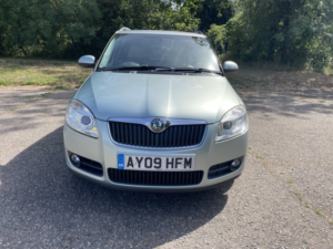 2009 Skoda Fabia 1.4 Tdi Pure Drive 3 Estate in Green — image 2