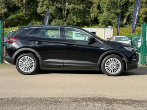 2019 Vauxhall Grandland X 1.5 Turbo D Blueinjection Tech Line Nav SUV 5dr Diesel Manual Euro 6 (s/s) (130 Ps) in Black — image 4
