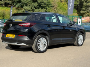 2019 Vauxhall Grandland X 1.5 Turbo D Blueinjection Tech Line Nav SUV 5dr Diesel Manual Euro 6 (s/s) (130 Ps) in Black — image 5