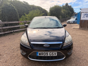 2009 Ford Focus 1.6 Zetec 5dr in Black — image 3
