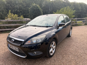 2009 Ford Focus 1.6 Zetec 5dr in Black — image 4