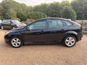 2009 Ford Focus 1.6 Zetec 5dr in Black — image 6