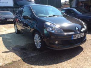 2006 Renault Clio 1.4 16v Dynamique S in Black — image 2
