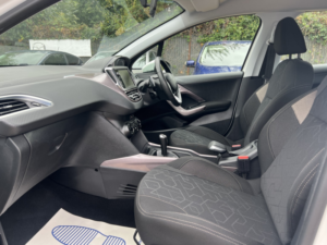 2015 Peugeot 2008 1.6 E-Hdi Active in White — image 2