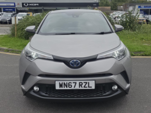 2017 Toyota C-Hr 1.8 Vvt-H Excel CVT Euro 6 (s/s) 5dr in Silver — image 2