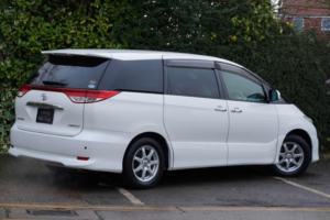 2011 Toyota Estima 2.4 Aeras G-Edition 5dr 7 Seats in White — image 4