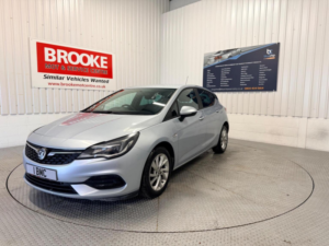 2020 Vauxhall Astra 1.5 Turbo D Se Euro 6 (s/s) 5dr in Silver — image 5