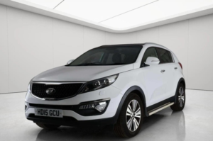 2015 Kia Sportage 1.7 Crdi Ecodynamics 3 2WD Euro 5 (s/s) 5dr in White — image 2