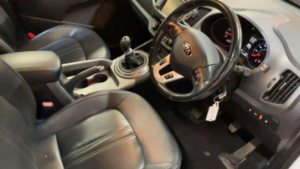 2015 Kia Sportage 1.7 Crdi Ecodynamics 3 2WD Euro 5 (s/s) 5dr in White — image 5