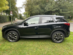 2016 Mazda Cx-5 2.2 Skyactiv-D Sport Nav in Black — image 5
