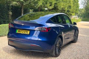 2024 Tesla Model Y (dual Motor) Long Range Auto 4wde 5dr in Blue — image 3