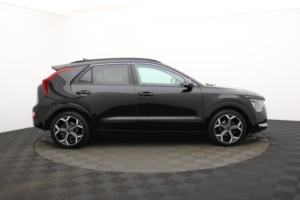 2023 Kia Niro 1.6h Gdi 3 SUV 5dr Petrol Hybrid Dct Euro 6 (s/s) (139 Bhp) in Black — image 2