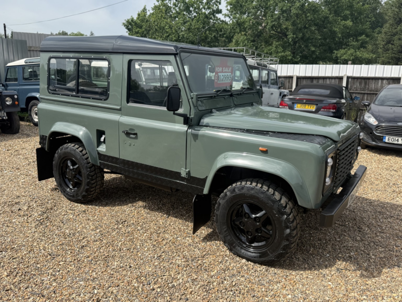 1987 Land Rover Defender 90 *2.5 300tdi Engine Upgrade*great Chassis*nice Refurb*tax&mot Exempt Soon* in Green — image 1