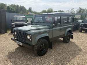 1987 Land Rover Defender 90 *2.5 300tdi Engine Upgrade*great Chassis*nice Refurb*tax&mot Exempt Soon* in Green — image 4