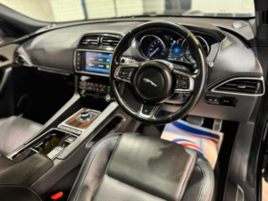 2018 Jaguar F-Pace 2.0 D240 R-Sport Auto AWD Euro 6 (s/s) 5dr in Black — image 2