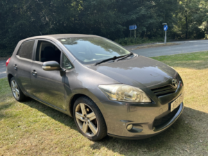 2012 Toyota Auris 1.6 V-Matic Sr in Grey — image 2