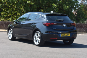 2016 Vauxhall Astra 1.4 I Sri in Black — image 2