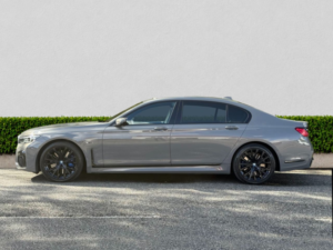 2022 BMW 7 Series 3.0 745le 12kwh M Sport Saloon 4dr Petrol Plug-In Hybrid Auto Xdrive Euro 6 (s/s) (394 Ps) in Grey — image 4