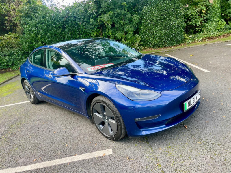 2021 Tesla Model 3 (dual Motor) Long Range Auto 4wde 4dr in Blue — image 1