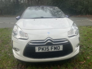 2015 Citroen Ds3 1.6 E-Hdi Dstyle Plus in White — image 3