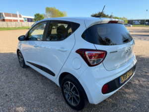 2018 Hyundai I10 1.0 Go Se Hatchback 5dr Petrol Manual Euro 6 (67 Ps) in White — image 5