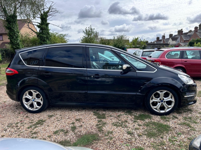 2011 Ford S-Max 2.2 Tdci Titanium X Sport in Black — image 1