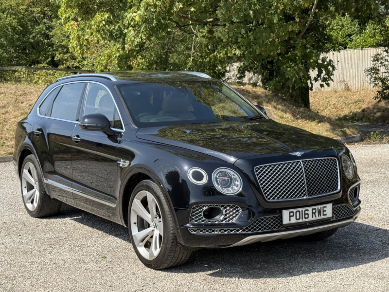 2016 Bentley Bentayga SUV (2015 - 2020) in Black — image 1