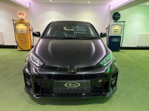 2022 Toyota Yaris 1.6 T Gr Circuit in Black — image 3