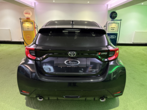 2022 Toyota Yaris 1.6 T Gr Circuit in Black — image 4