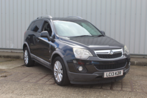 2013 Vauxhall Antara 2.2 Cdti Diamond in Black — image 3